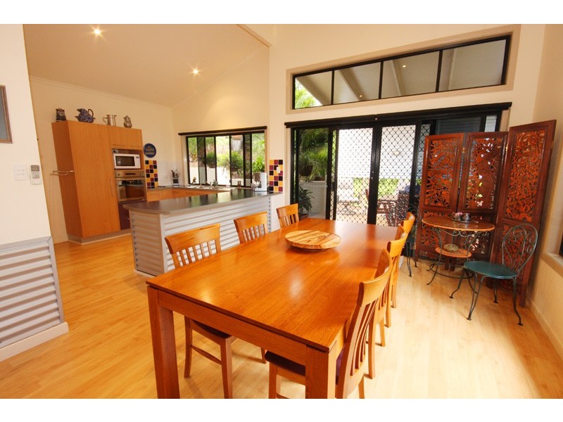 102-104 Panorama Drive, Nambour QLD 4560