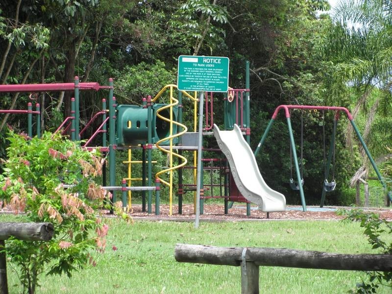 35 Avocado Crescent, Bli Bli QLD 4560