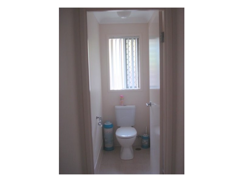 17 Vincent Drive, Nambour QLD 4560