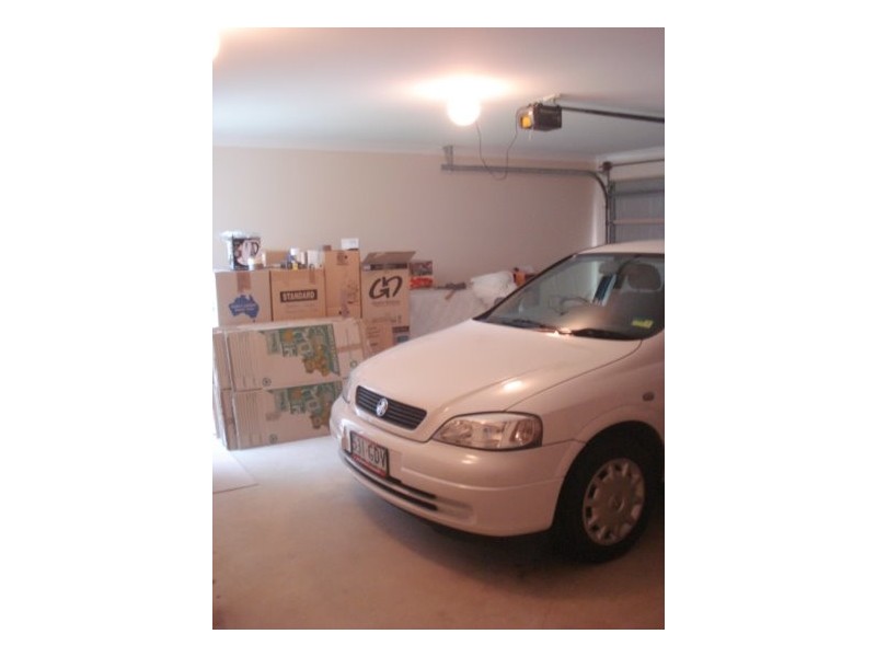 17 Vincent Drive, Nambour QLD 4560