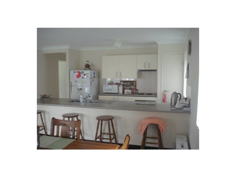 17 Vincent Drive, Nambour QLD 4560