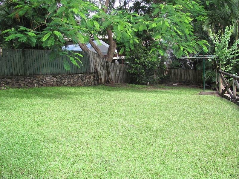 15 Swallow Street, Nambour QLD 4560