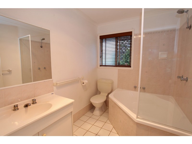 4 Holyn Close, Woombye QLD 4559