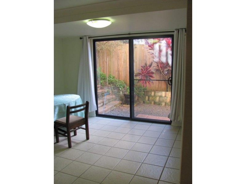 1/12 DALZELL COURT, Nambour QLD 4560