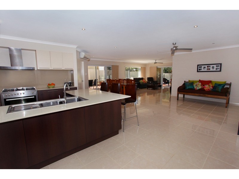 14 Mclean Place, Nambour QLD 4560