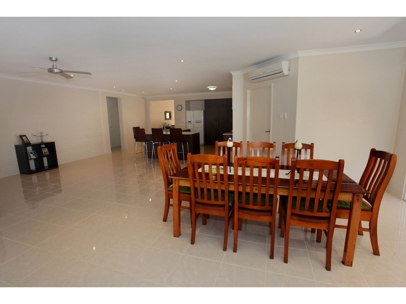 14 Mclean Place, Nambour QLD 4560