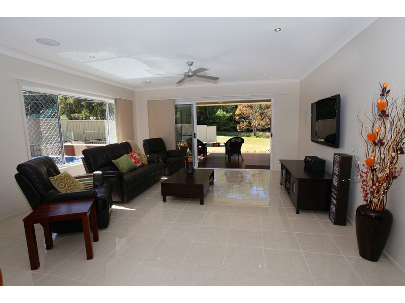 14 Mclean Place, Nambour QLD 4560