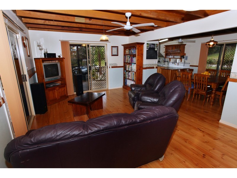 2 Platypus Place, Nambour QLD 4560