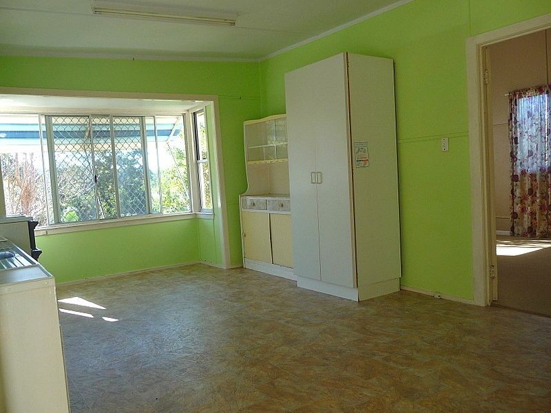 27 Valley View Street, Nambour QLD 4560