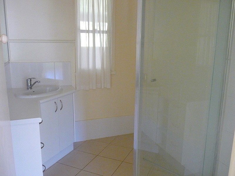 27 Valley View Street, Nambour QLD 4560