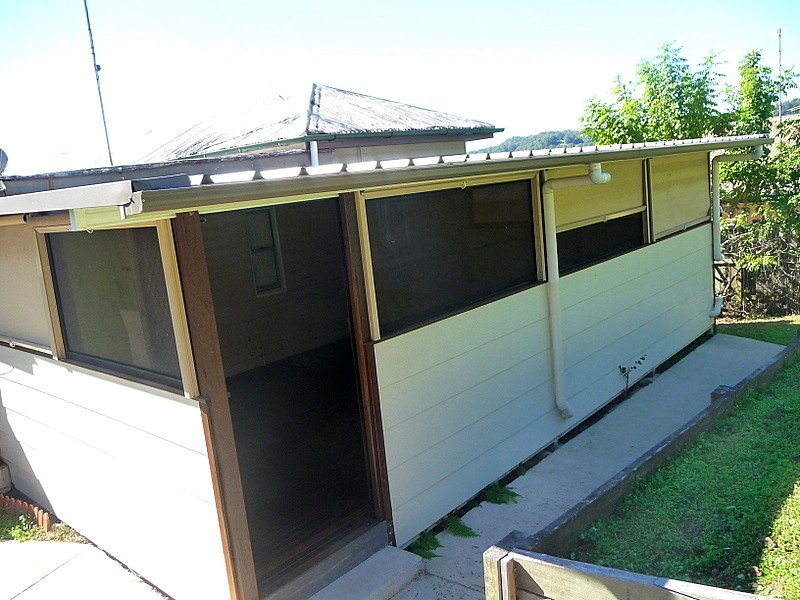 27 Valley View Street, Nambour QLD 4560