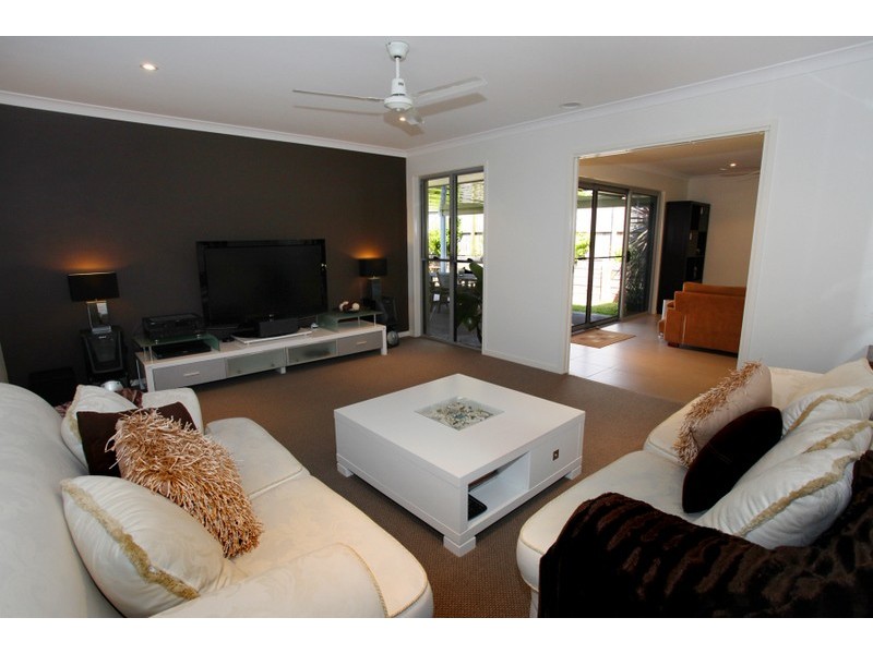 29 Robertson Drive, Nambour QLD 4560