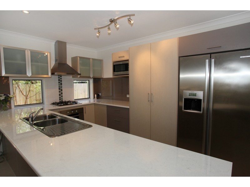 29 Robertson Drive, Nambour QLD 4560