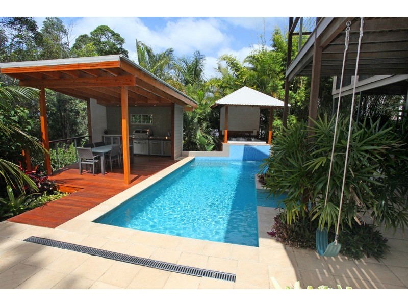 3 Rosella Place, Nambour QLD 4560