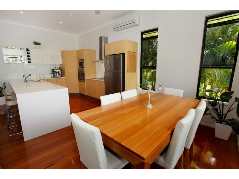 3 Rosella Place, Nambour QLD 4560