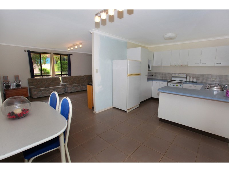 22 Flinders Avenue, Nambour QLD 4560