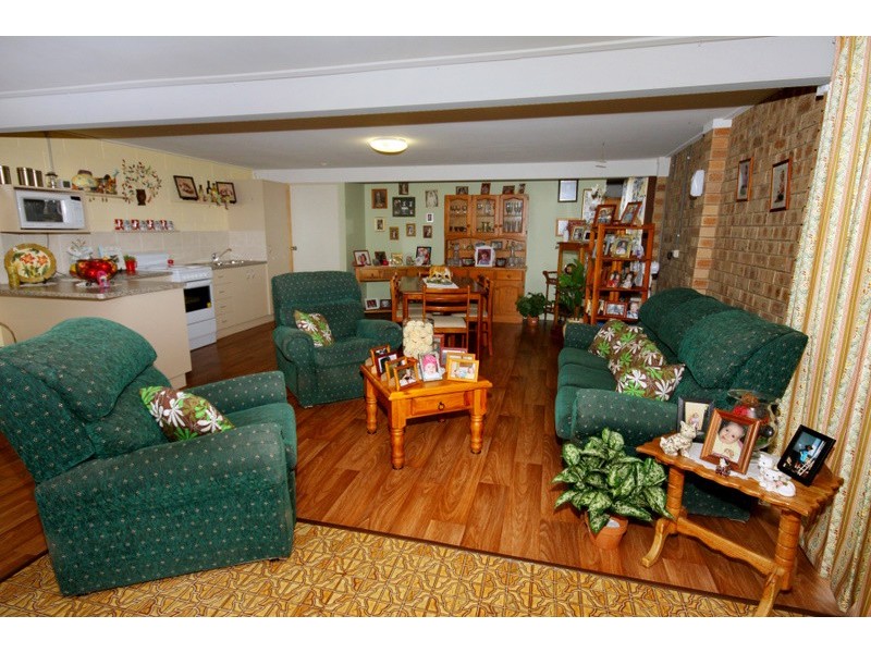 4 Blaxland Road, Nambour QLD 4560