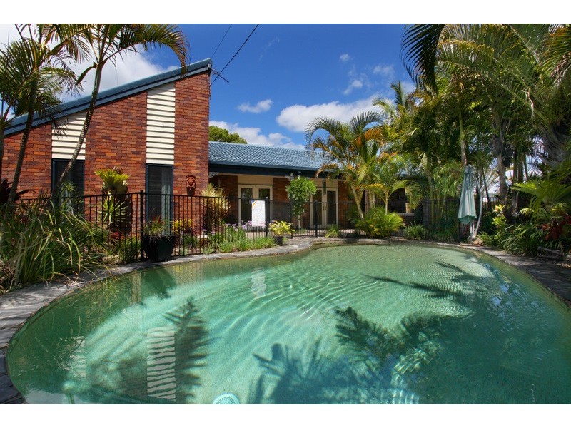 25 Argyle Crescent, Nambour QLD 4560