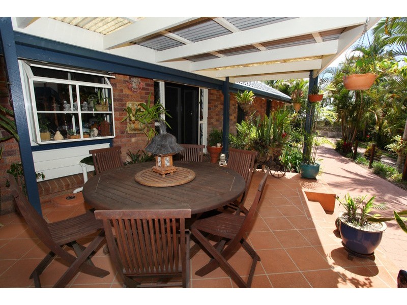 25 Argyle Crescent, Nambour QLD 4560