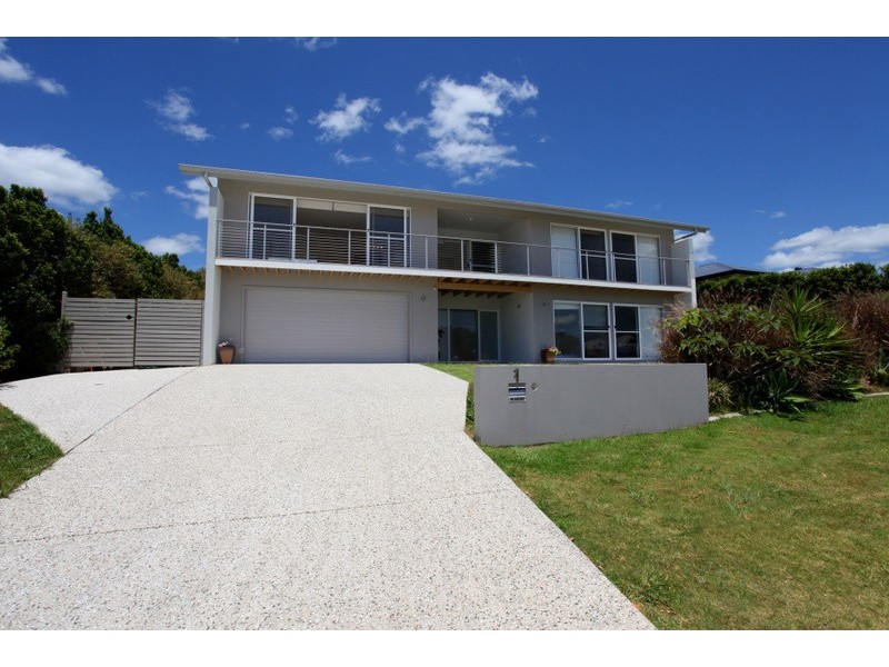 1 Buchanan Court, Nambour QLD 4560