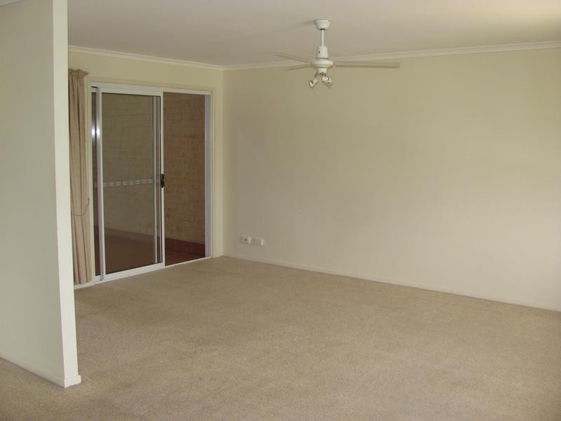 2/18 Florence Street, Nambour QLD 4560