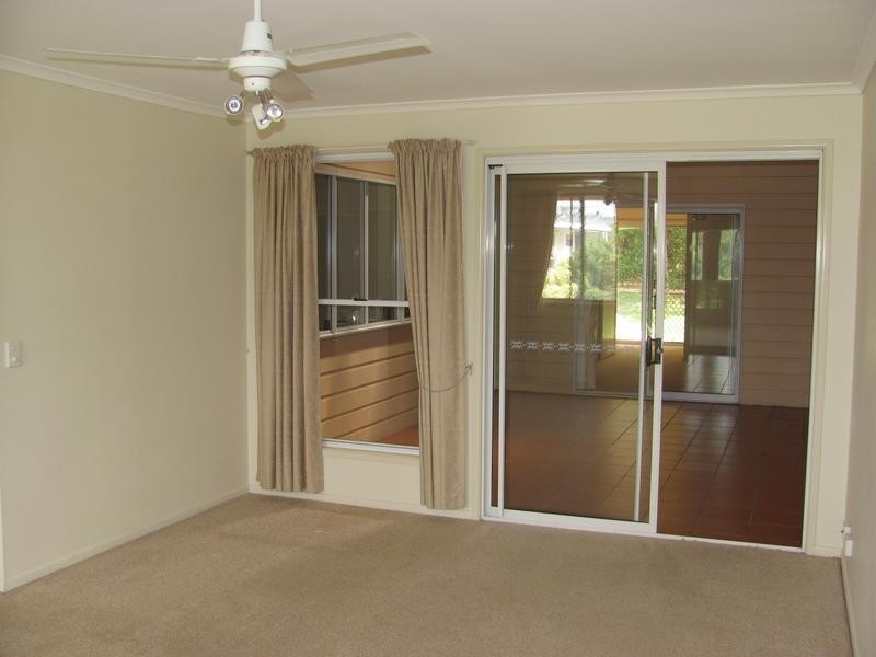 2/18 Florence Street, Nambour QLD 4560