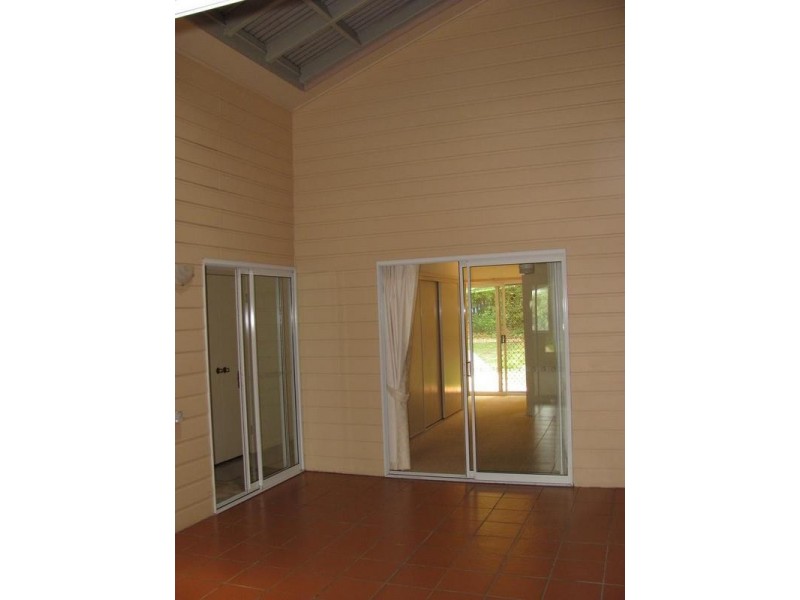 2/18 Florence Street, Nambour QLD 4560