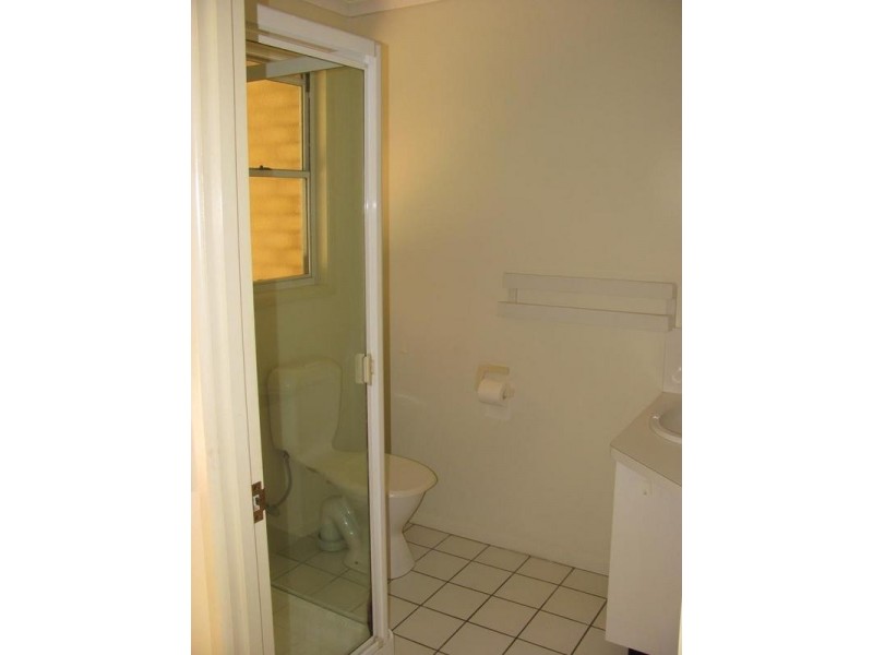 2/18 Florence Street, Nambour QLD 4560