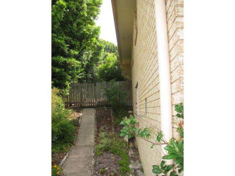 2/18 Florence Street, Nambour QLD 4560