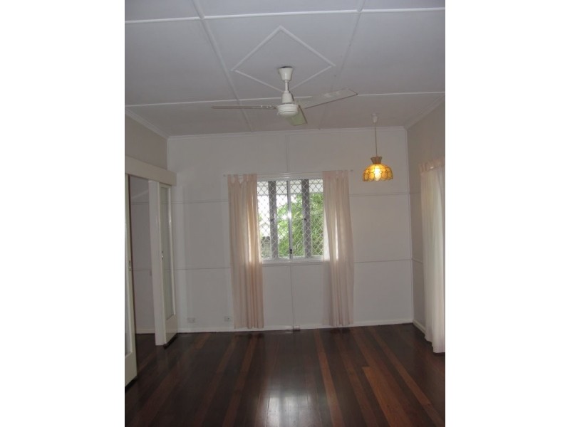 33 Isabella Avenue, Nambour QLD 4560