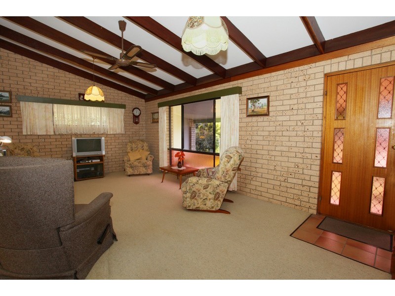 27 Cunningham Crescent, Nambour QLD 4560