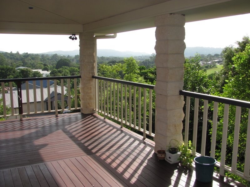 12 Dalzell Court, Nambour QLD 4560