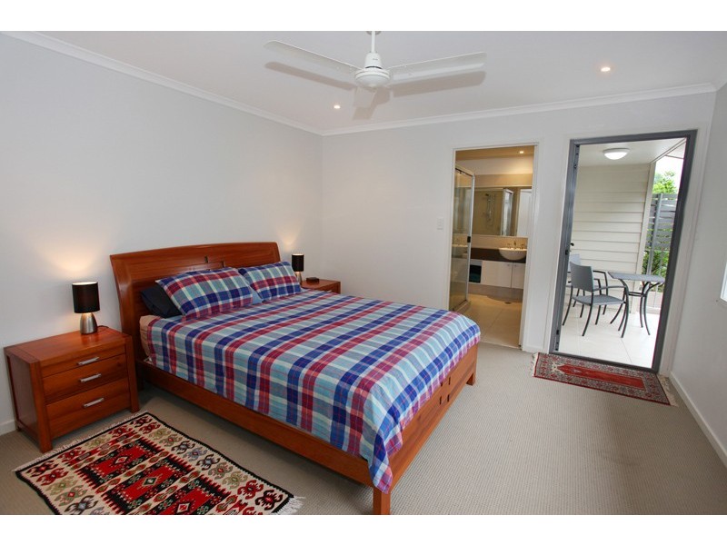 2/10 Mt Pleasant Road, Nambour QLD 4560