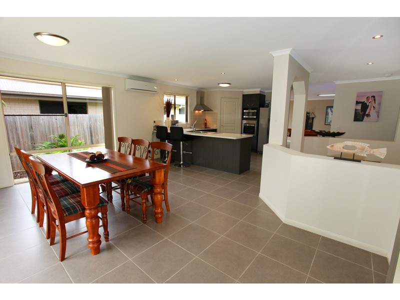 40 Robertson Drive, Nambour QLD 4560