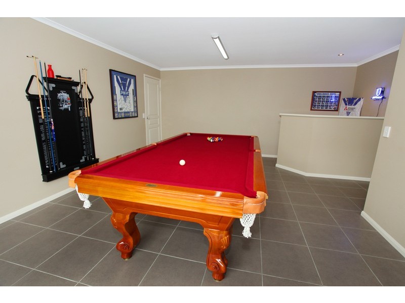 40 Robertson Drive, Nambour QLD 4560