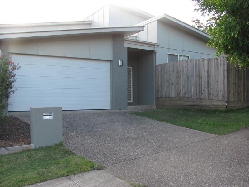 1/2 Polly’s Place, Nambour QLD 4560