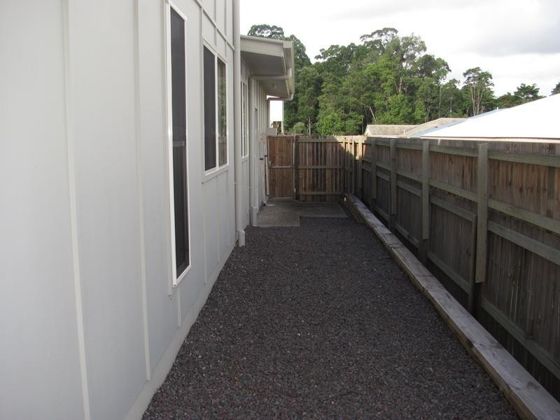 1/2 Polly’s Place, Nambour QLD 4560