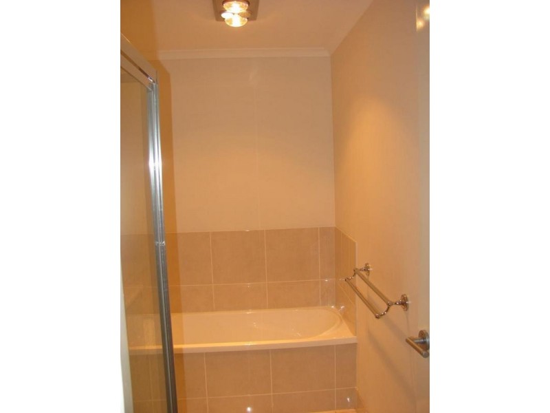 1/2 Polly’s Place, Nambour QLD 4560