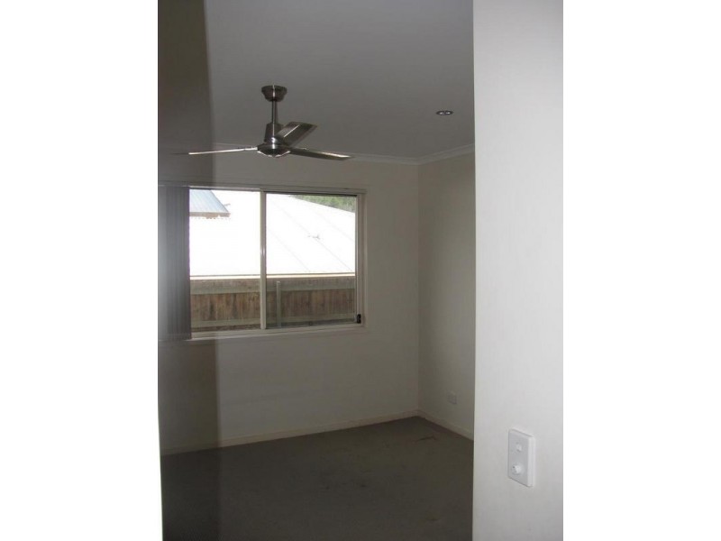 1/2 Polly’s Place, Nambour QLD 4560