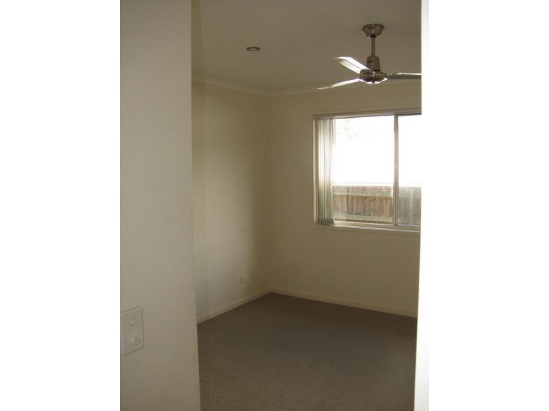 1/2 Polly’s Place, Nambour QLD 4560