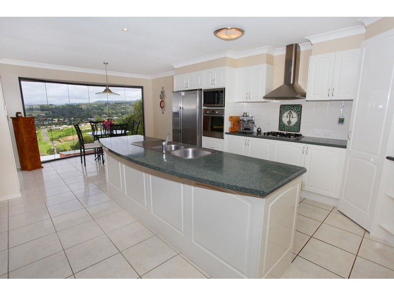 17 Albatross Avenue, Nambour QLD 4560