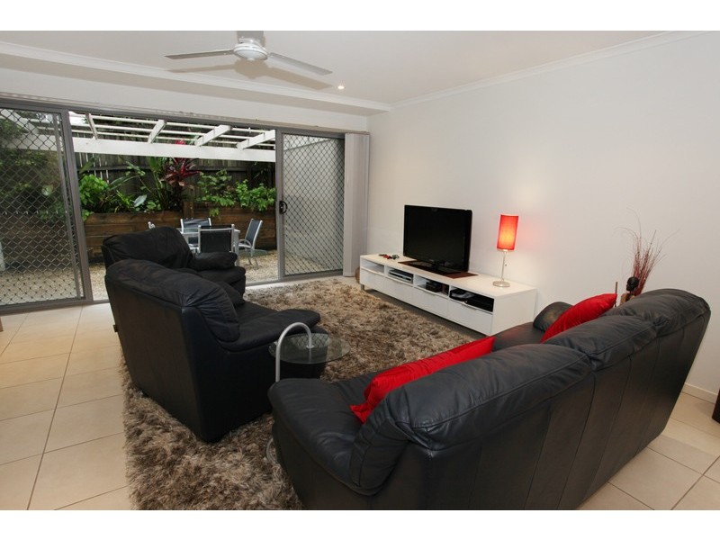 2/10 MOUNT PLEASANT ROAD, Nambour QLD 4560