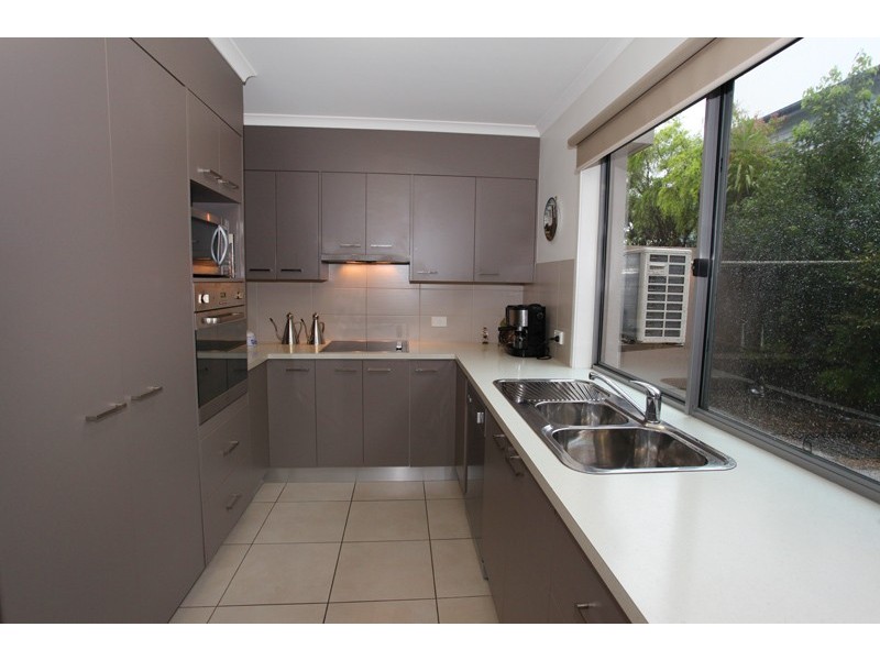 2/10 MOUNT PLEASANT ROAD, Nambour QLD 4560