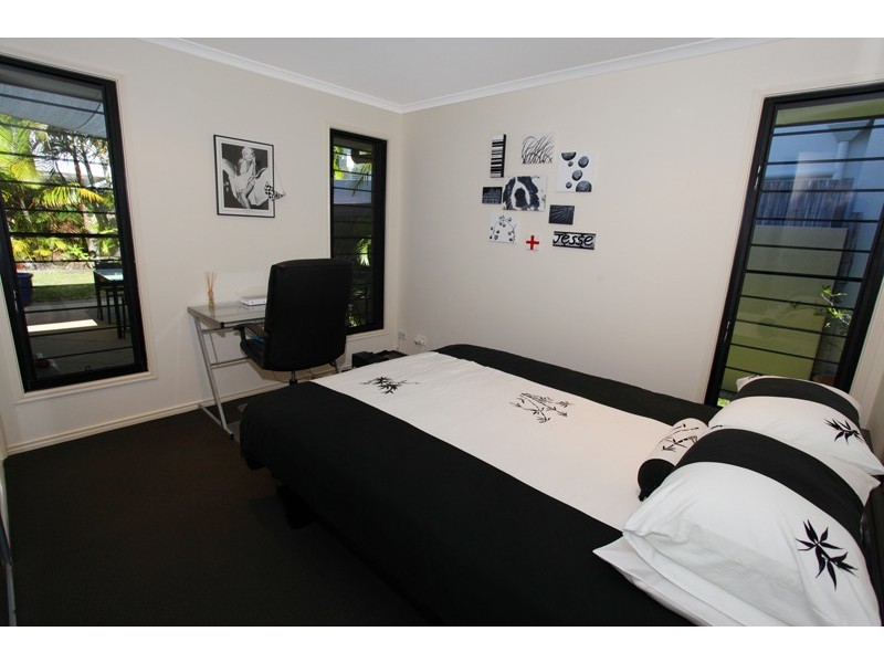 4 Undanbi Lane, Twin Waters QLD 4564