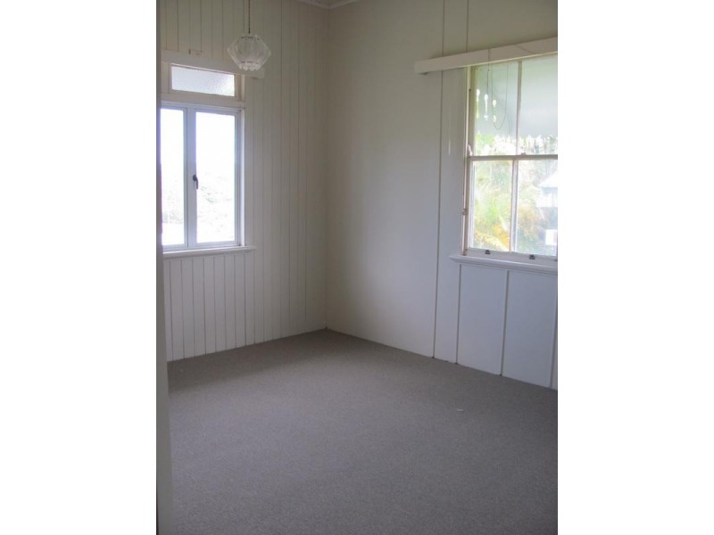 38 Washington Street, Nambour QLD 4560