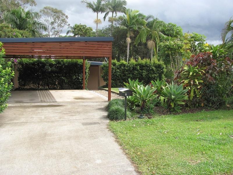 6 Laburnum Grove, Nambour QLD 4560