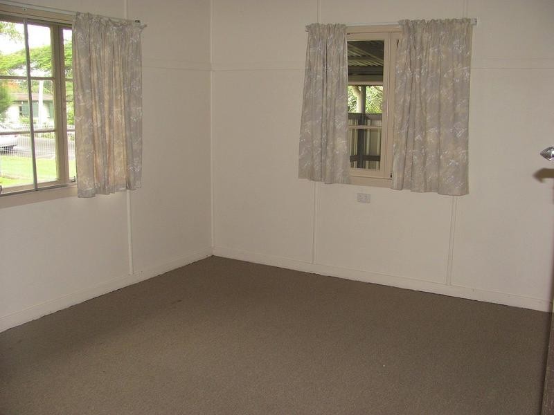 24 Waterfall Road, Nambour QLD 4560