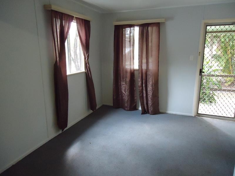 27 Waterfall Road, Nambour QLD 4560