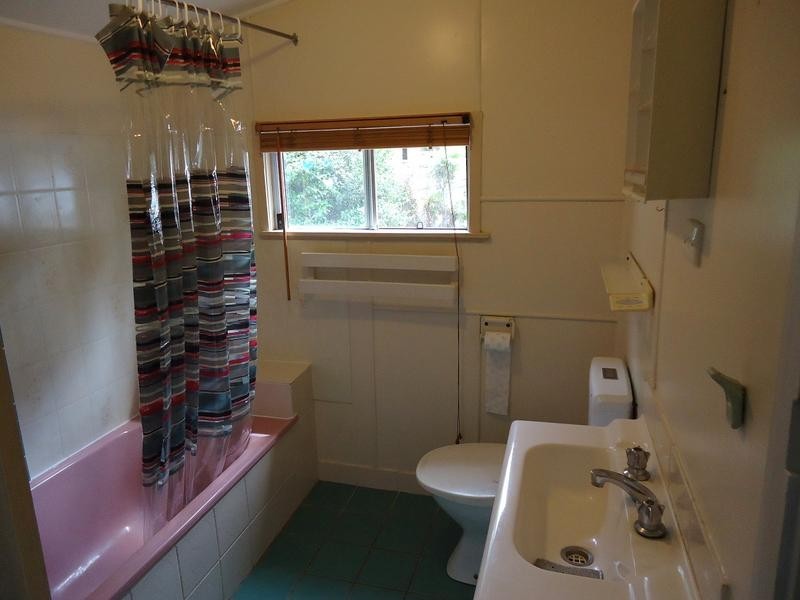 27 Waterfall Road, Nambour QLD 4560