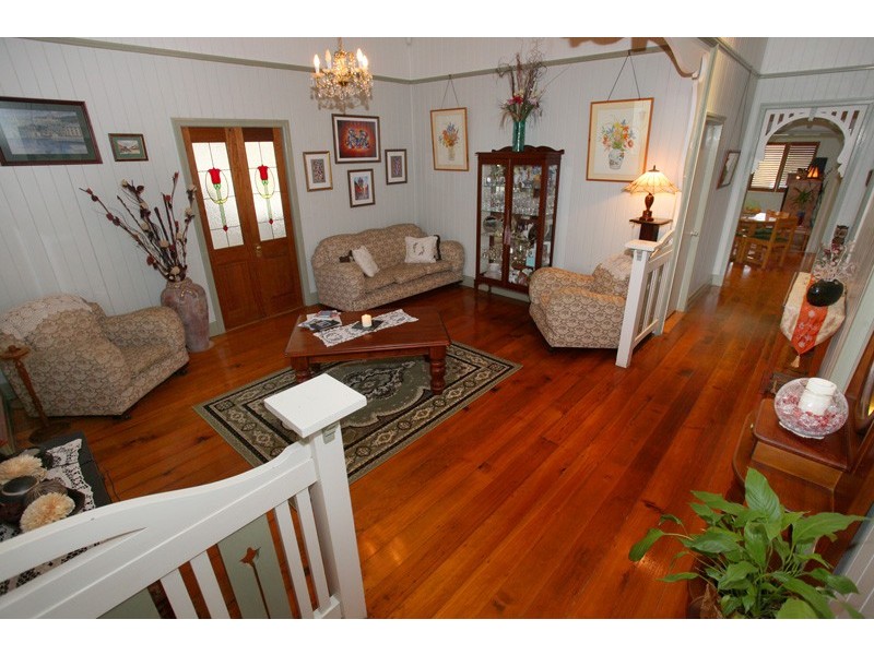 9 Magnolia Street, Nambour QLD 4560